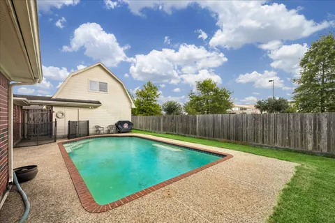 $480,000 | 3316 Windfern Drive, Pearland, TX 77581