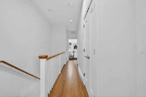 $1,099,990 | 260 Beacon Street, Unit 201, Somerville, MA 02143