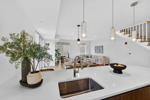 $1,099,990 | 260 Beacon Street, Unit 201, Somerville, MA 02143