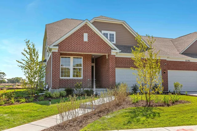 $564,550 | 12619 Derry Drive, Unit 30401, Lemont, IL 60439