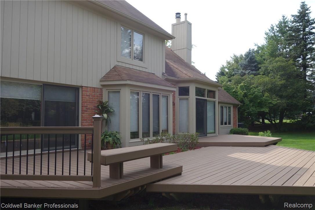 1900 Independence Court Rochester, MI 48306 - Photo 23 of 28 Rear View (2).JPG
