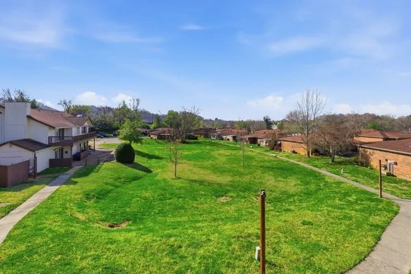 $187,000 | 385 Deer Lake Drive, Unit 385, Nashville, TN 37221