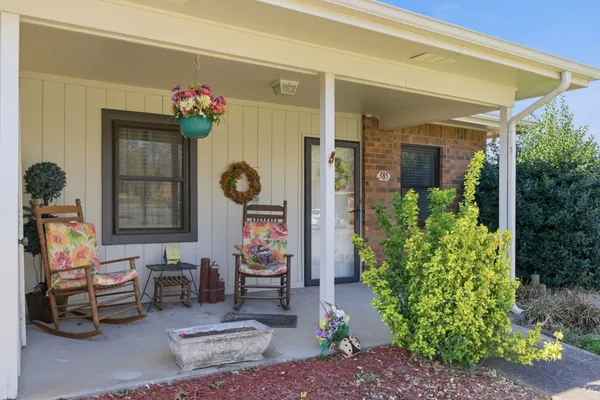 $187,000 | 385 Deer Lake Drive, Unit 385, Nashville, TN 37221