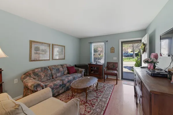 $187,000 | 385 Deer Lake Drive, Unit 385, Nashville, TN 37221