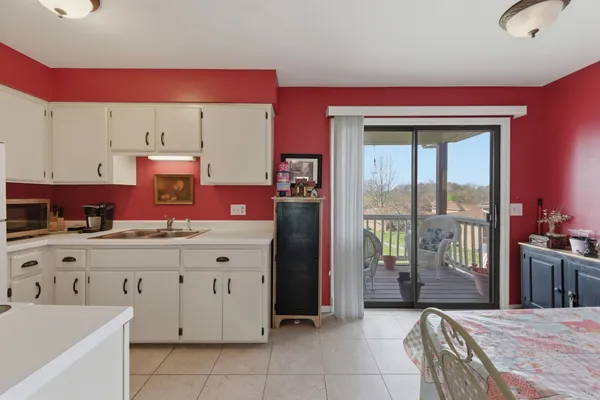 $187,000 | 385 Deer Lake Drive, Unit 385, Nashville, TN 37221