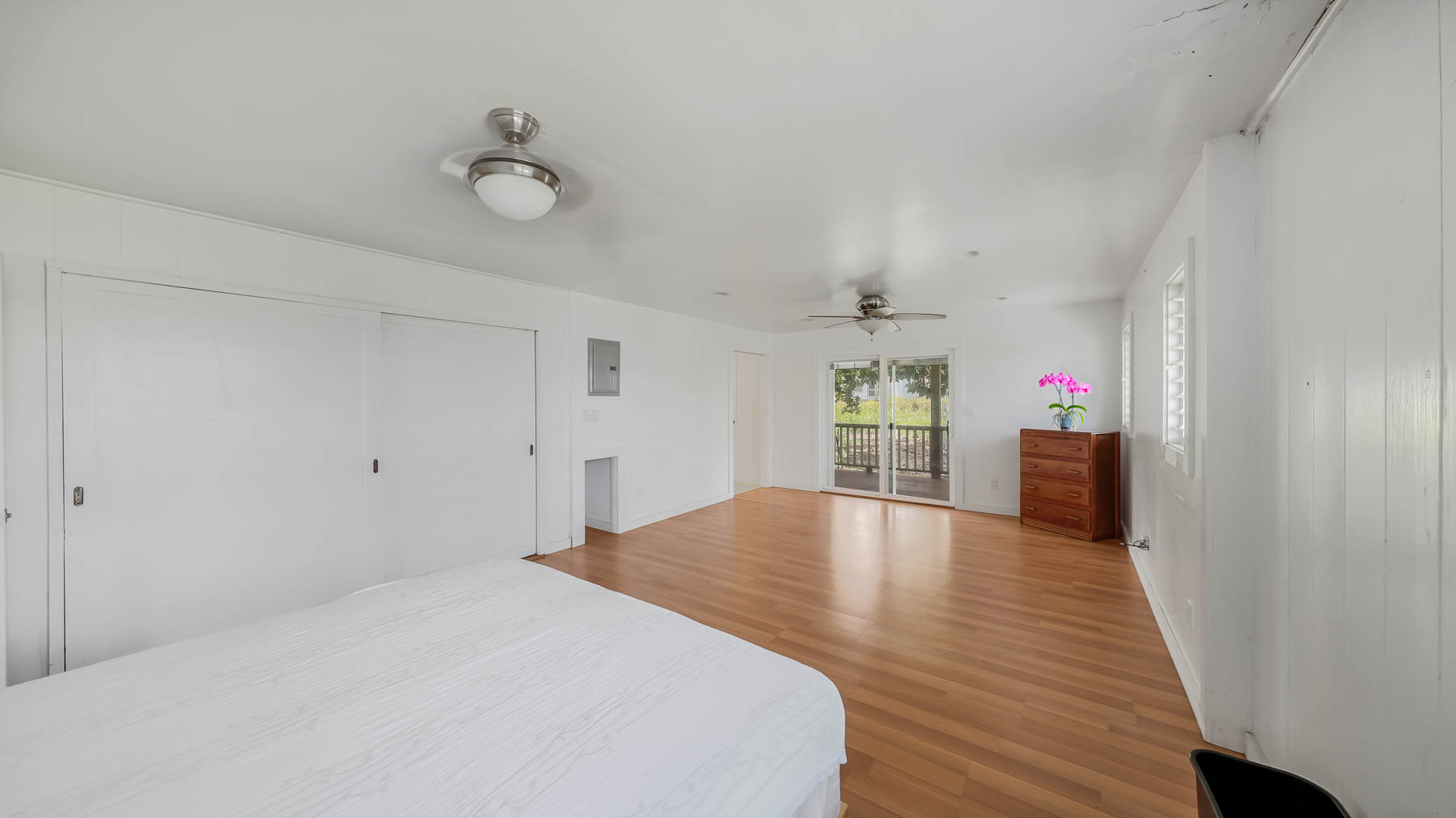 267 Hookipa Road Kapaa, HI 96746 - Photo 11 of 23 a view of a livingroom with wooden floor and entryway