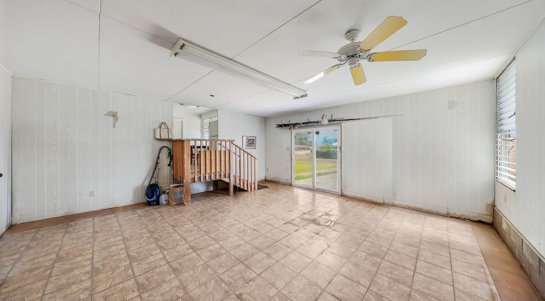 267 Hookipa Road Kapaa, HI 96746 - Photo 20 of 23 a view of an empty room with a window