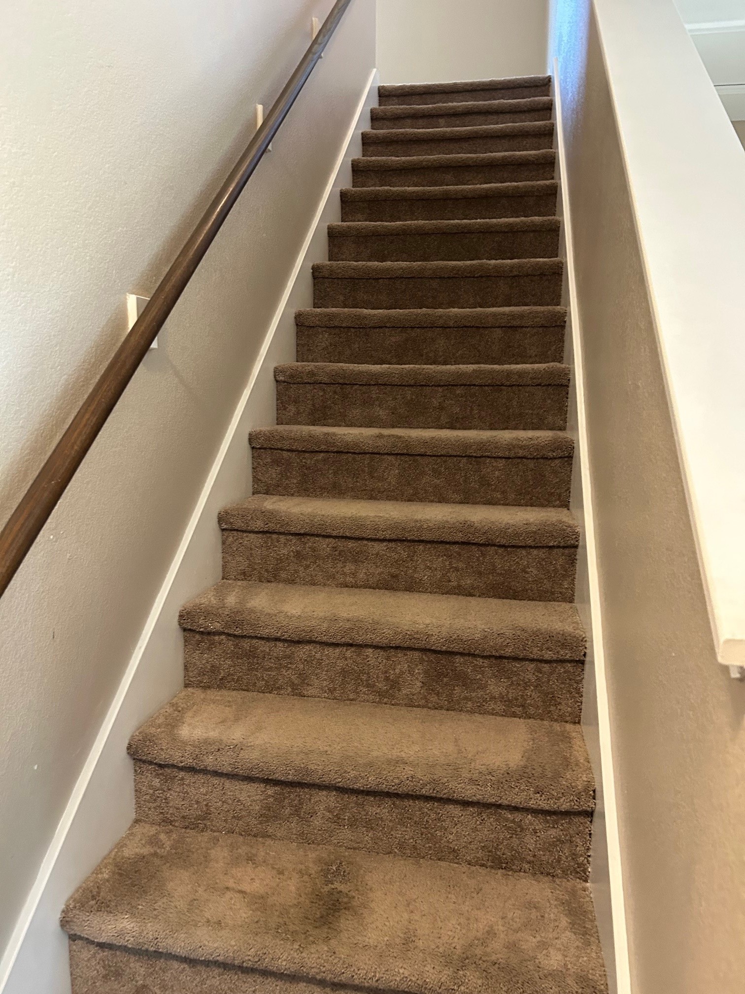 2363 Timberland Country Drive Conroe, TX 77304 - Photo 17 of 25 Going Upstairs