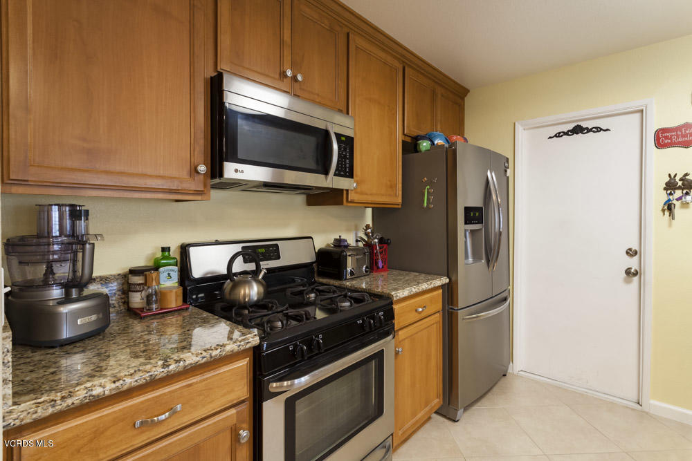 2279 Workman Avenue Simi Valley, CA 93063 - Photo 9 of 20 Workman_Low-8
