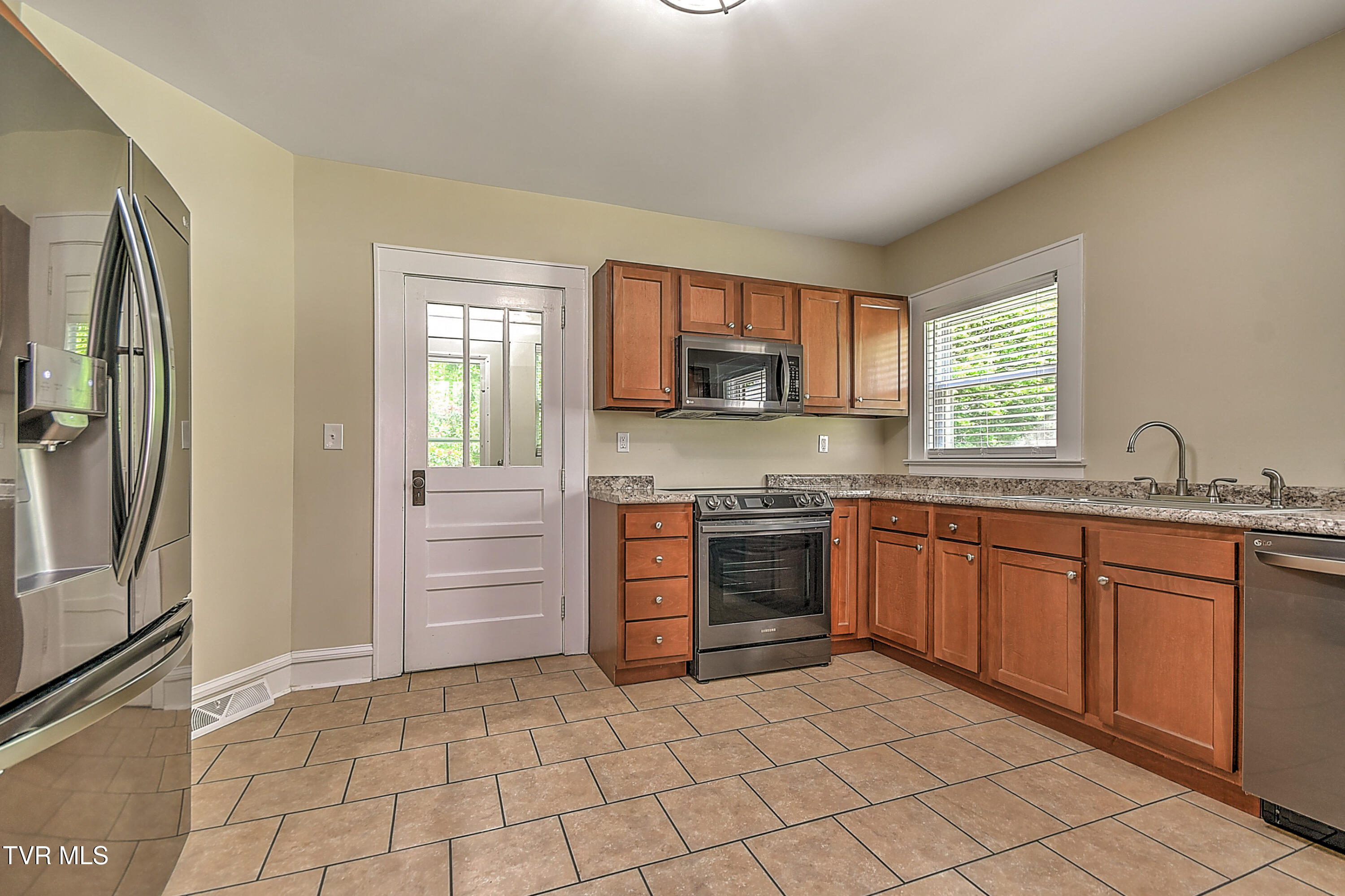 275 Tiger Creek Road Roan Mountain, TN 37687 - Photo 22 of 104 275 Tiger Creek EH-15