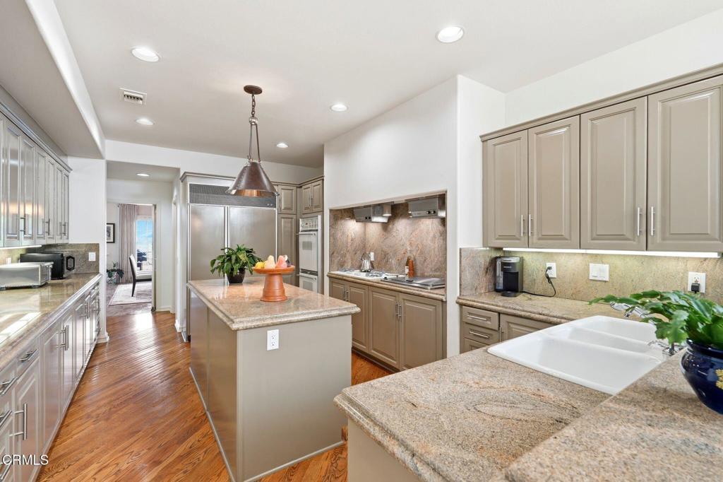 2317 Canyonback Road Los Angeles, CA 90049 - Photo 15 of 72 18_2317 Canyonback Rd (23)