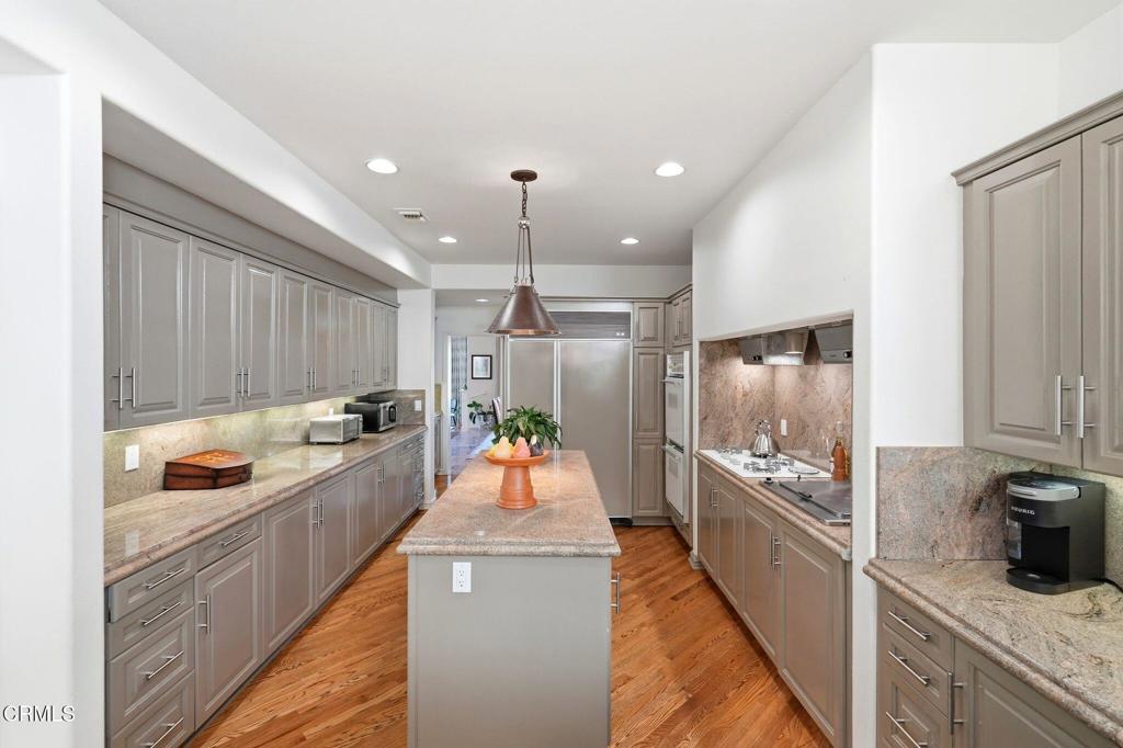 2317 Canyonback Road Los Angeles, CA 90049 - Photo 16 of 72 19_2317 Canyonback Rd (24)