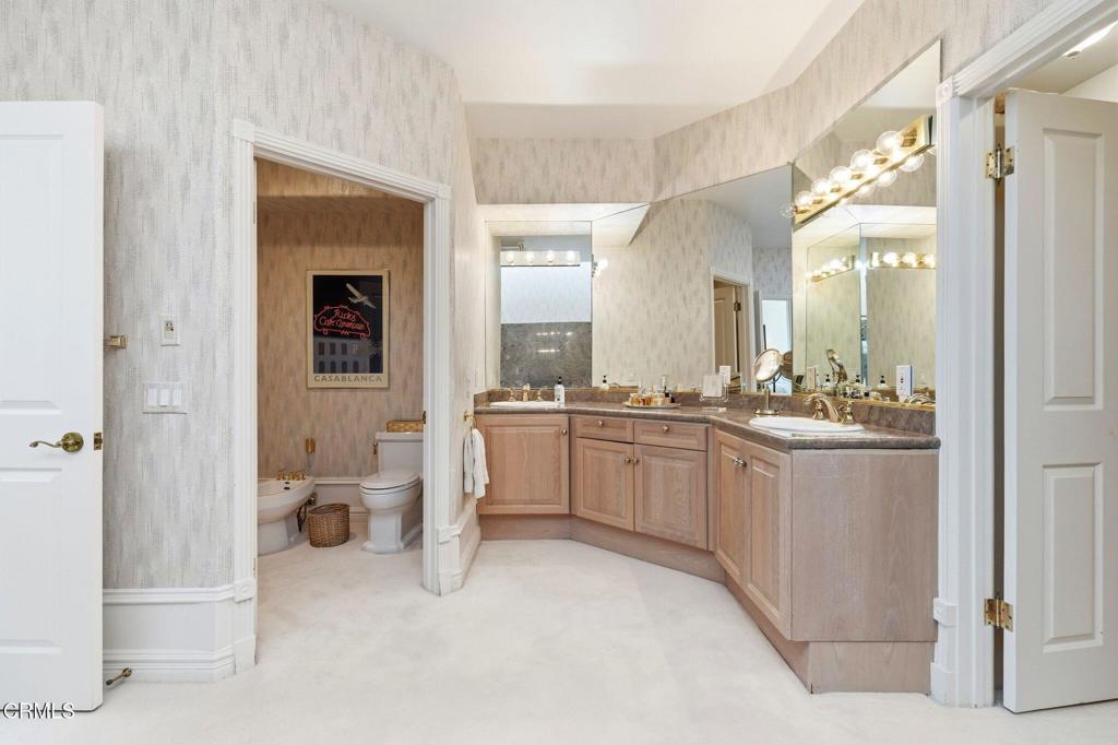 2317 Canyonback Road Los Angeles, CA 90049 - Photo 35 of 72 42_2317 Canyonback Rd (47)