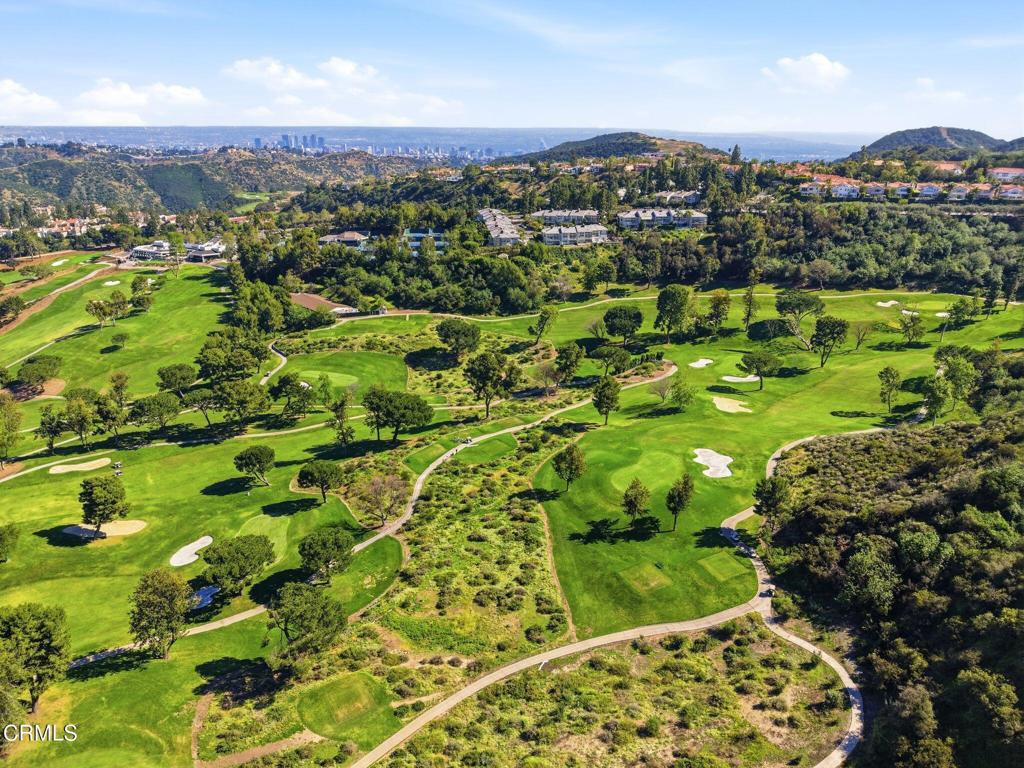 2317 Canyonback Road Los Angeles, CA 90049 - Photo 69 of 72 a view of a city