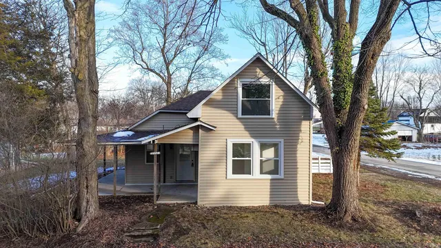 $204,900 | 204 North Hendericks Street, Warren, IN 46792