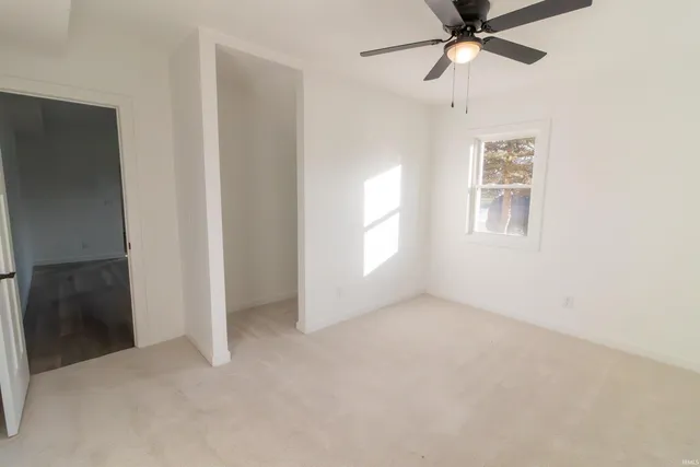 $199,999 | 204 North Hendericks Street, Warren, IN 46792