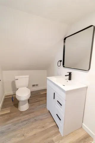 $199,999 | 204 North Hendericks Street, Warren, IN 46792