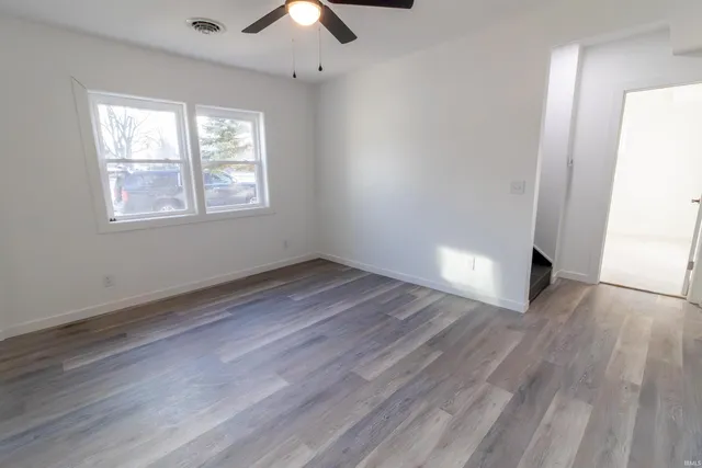 $199,999 | 204 North Hendericks Street, Warren, IN 46792