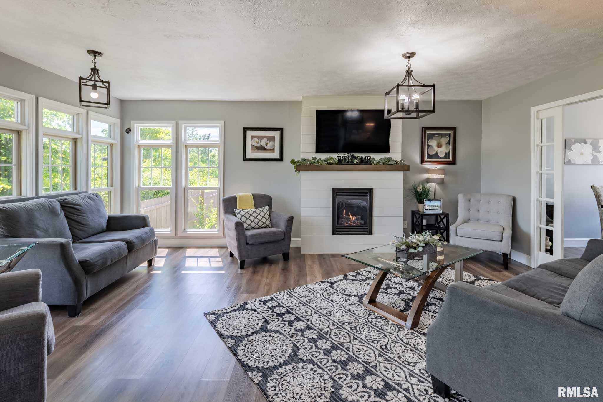 3160 Sycamore Road Carterville, IL 62918 - Photo 10 of 58