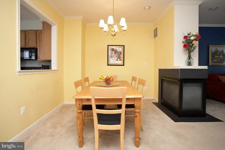 9429 Fields Road Gaithersburg, MD 20878 - Photo 17 of 30 Dining Room