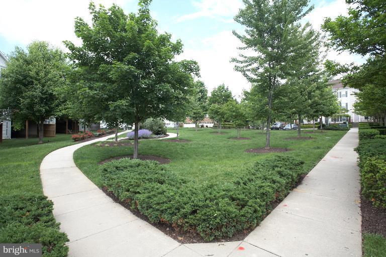 9429 Fields Road Gaithersburg, MD 20878 - Photo 25 of 30 Community