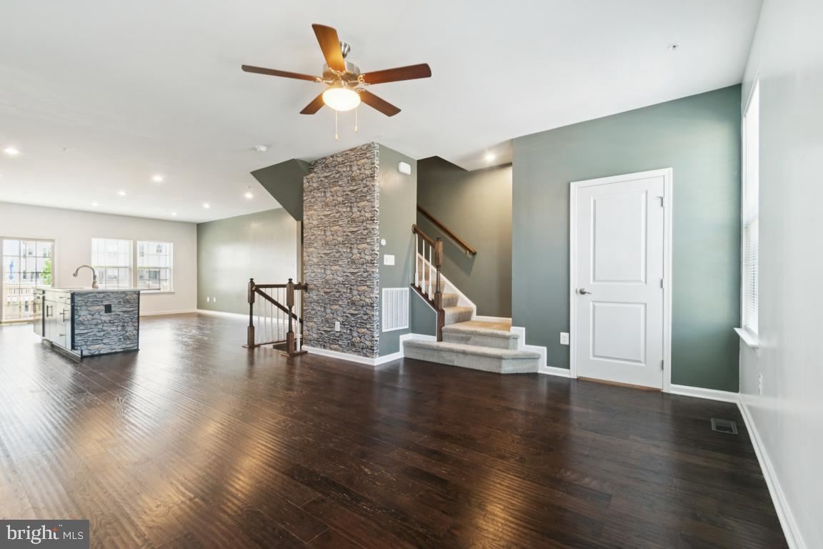 2932 Hebron Lane Hanover, MD 21076 - Photo 9 of 25 Living Room