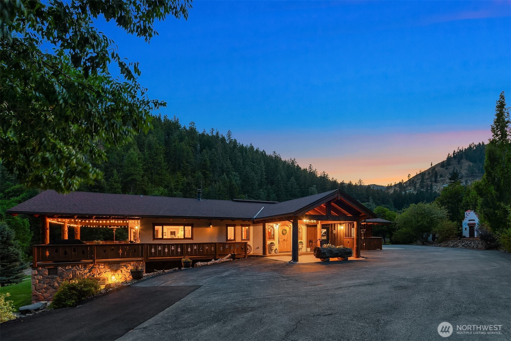 951 Willems Road Cashmere, WA 98815 - Photo 2 of 40
