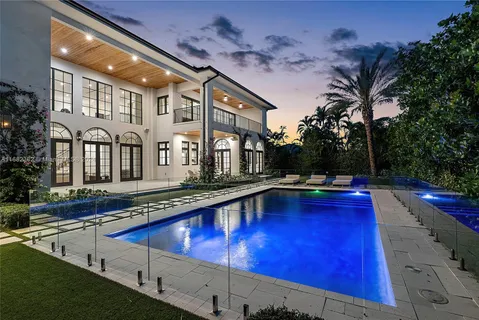 $8,999,000 | 406 Tamarind Drive, Hallandale Beach, FL 33009