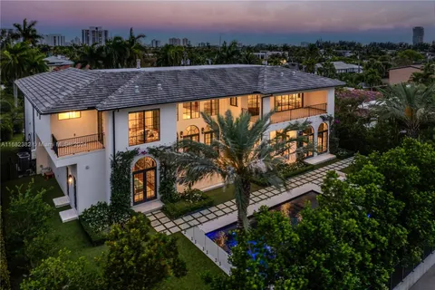 $8,999,000 | 406 Tamarind Drive, Hallandale Beach, FL 33009