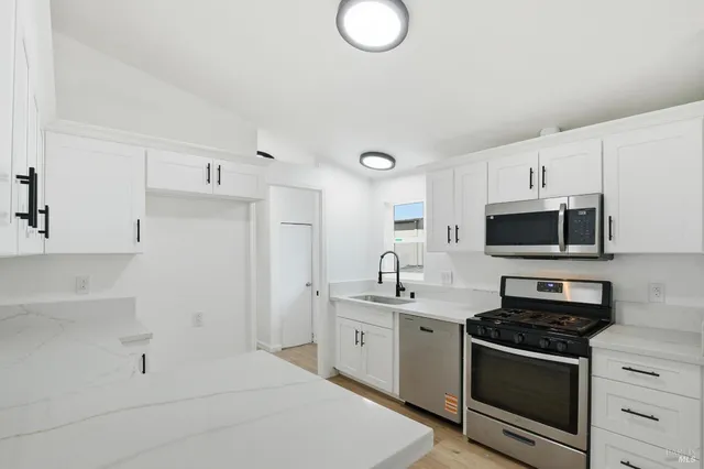 $200,000 | 3455 Santa Rosa Avenue, Unit 8, Santa Rosa, CA 95407