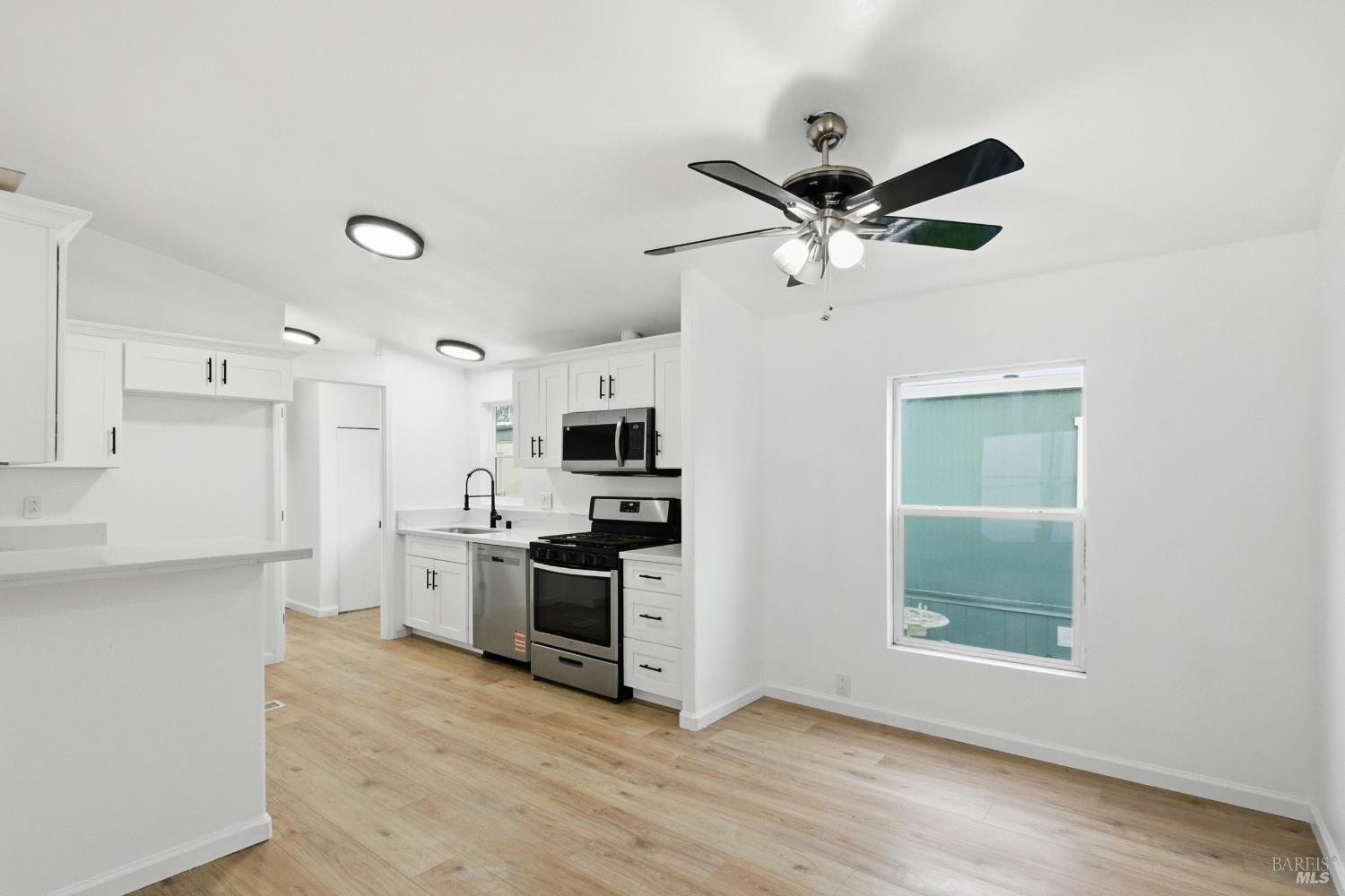 3455 Santa Rosa Avenue, Unit 8 Santa Rosa, CA 95407 - Photo 7 of 34