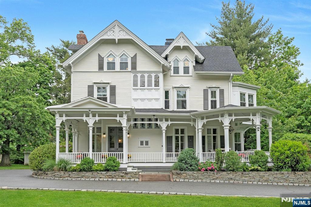 42 Llewellyn Road Montclair, NJ 07042 - Photo 1 of 49