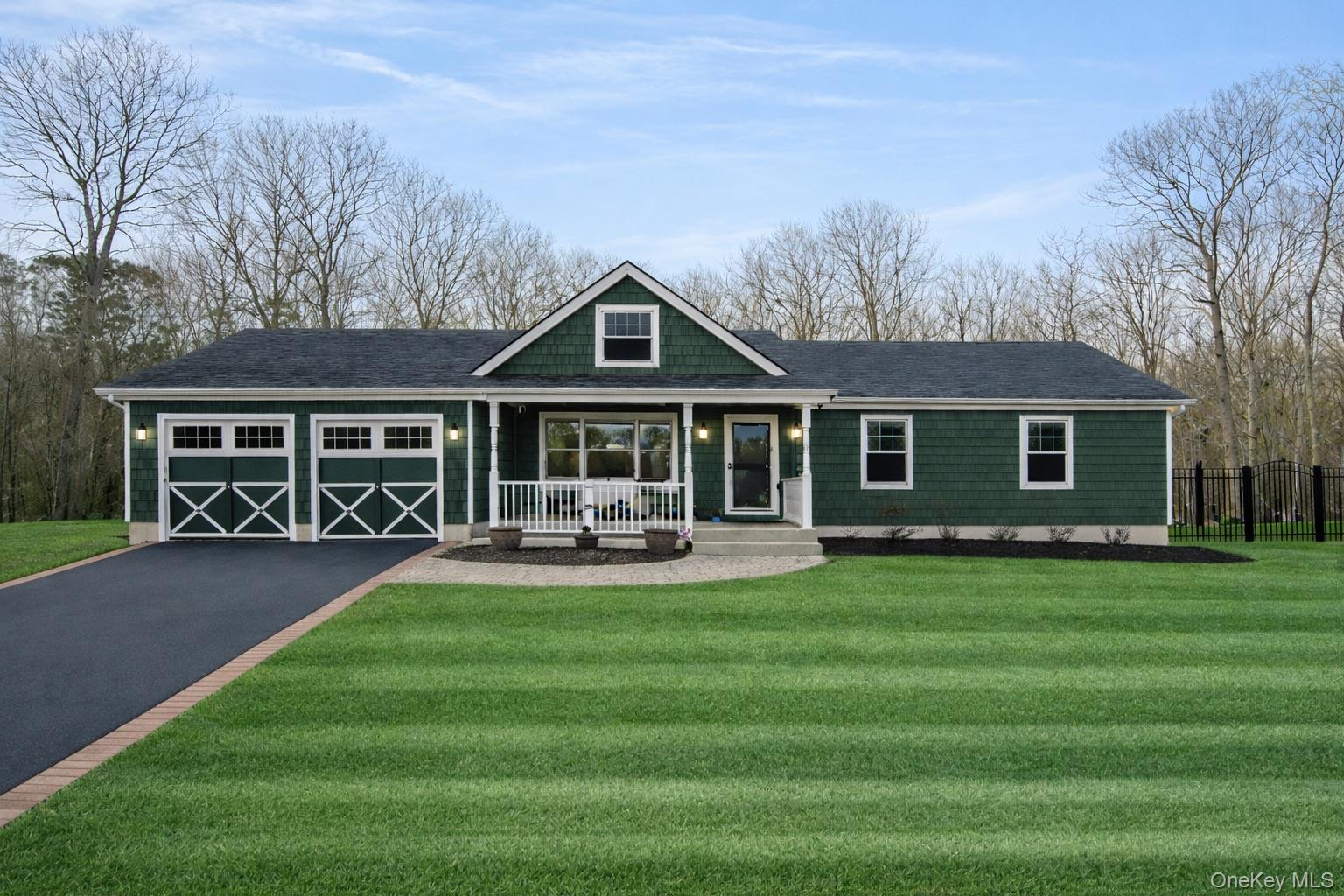 14 Belvoir Court Ridge, NY 11961 - Photo 1 of 22