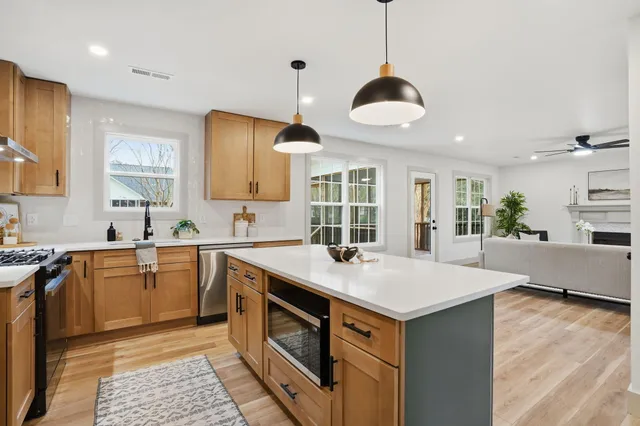 $565,000 | 110 Holbrook Lane, Goose Creek, SC 29445