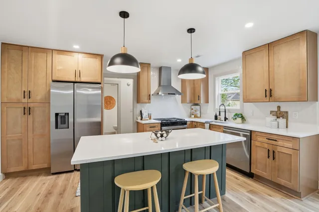 $565,000 | 110 Holbrook Lane, Goose Creek, SC 29445