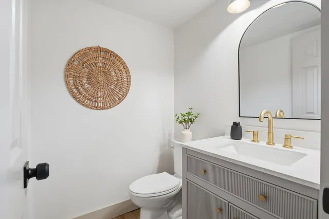 $565,000 | 110 Holbrook Lane, Goose Creek, SC 29445