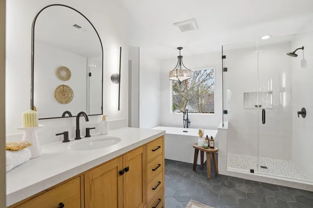 $565,000 | 110 Holbrook Lane, Goose Creek, SC 29445