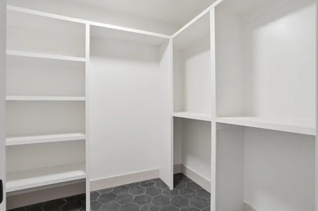 $565,000 | 110 Holbrook Lane, Goose Creek, SC 29445