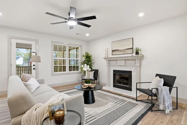 $565,000 | 110 Holbrook Lane, Goose Creek, SC 29445