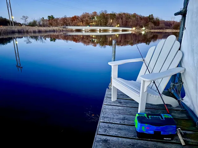 $2,400,000 | 19860 Cottagewood Road, Deephaven, MN 55331