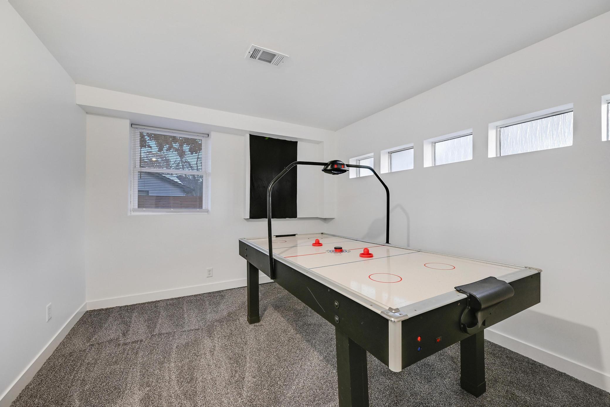 19860 Cottagewood Road Deephaven, MN 55331 - Photo 17 of 25