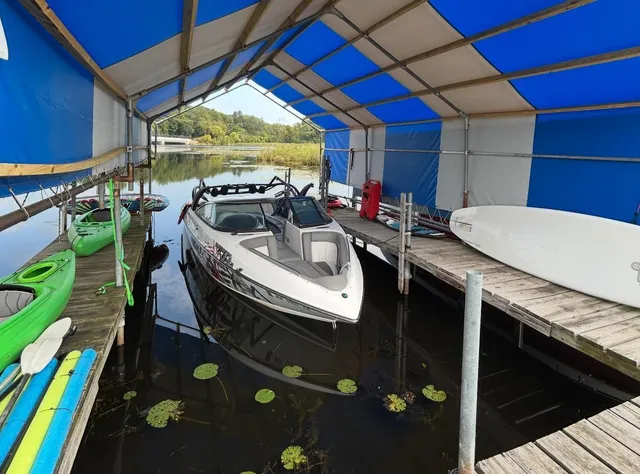 $2,400,000 | 19860 Cottagewood Road, Deephaven, MN 55331