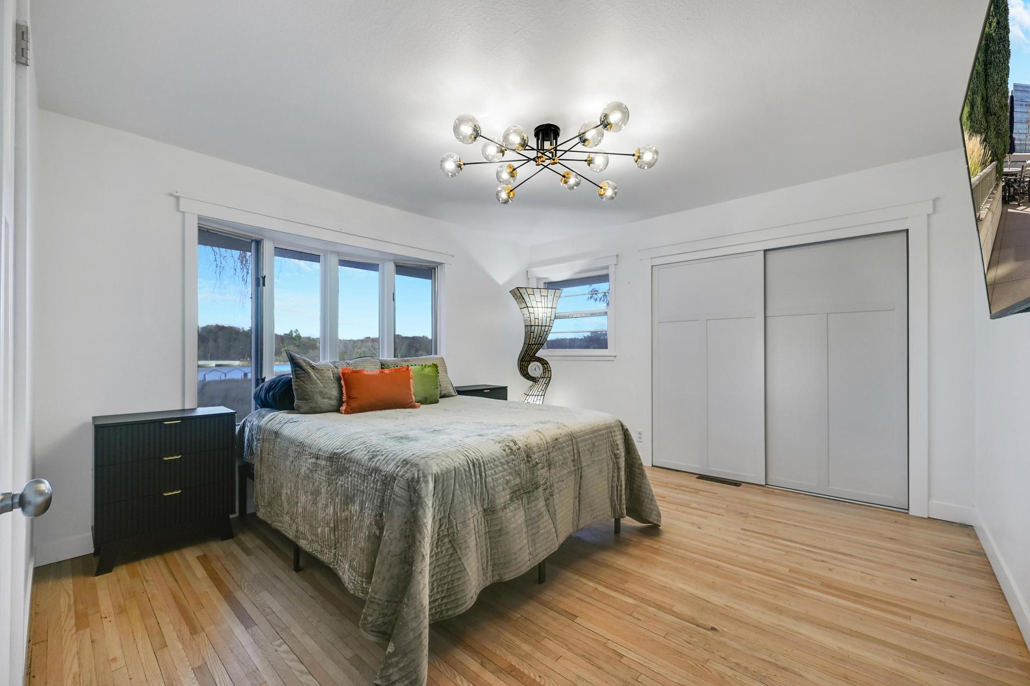 19860 Cottagewood Road Deephaven, MN 55331 - Photo 9 of 25