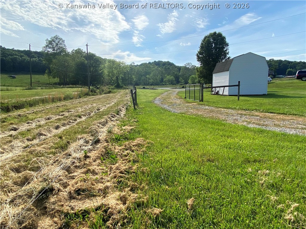1810 Rayburn Road Point Pleasant, WV 25550 - Photo 6 of 50 Gallery Image 6