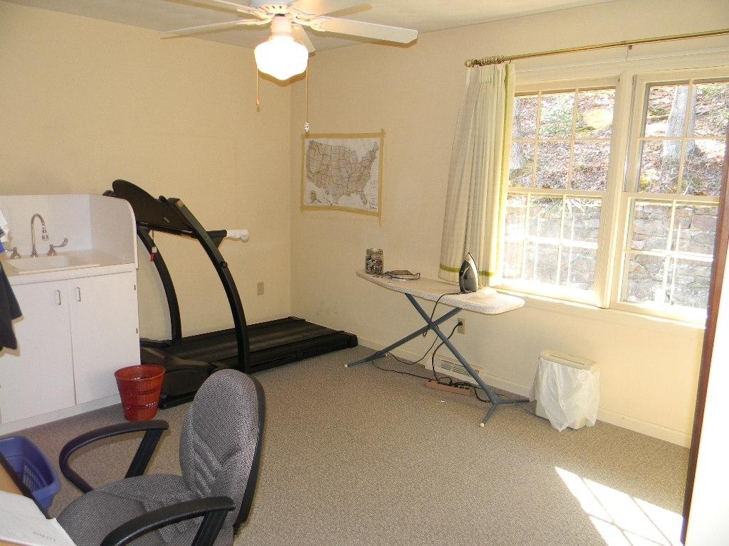 3442 Brymoor Road Southwest Roanoke, VA 24018 - Photo 22 of 31 Bedroom 4