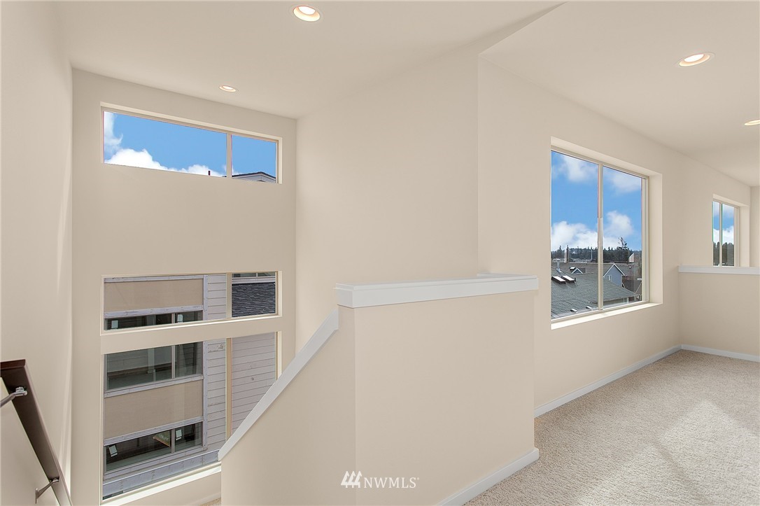 18707 107th Avenue Southeast Renton, WA 98055 - Photo 8 of 23 Gallery Image 8