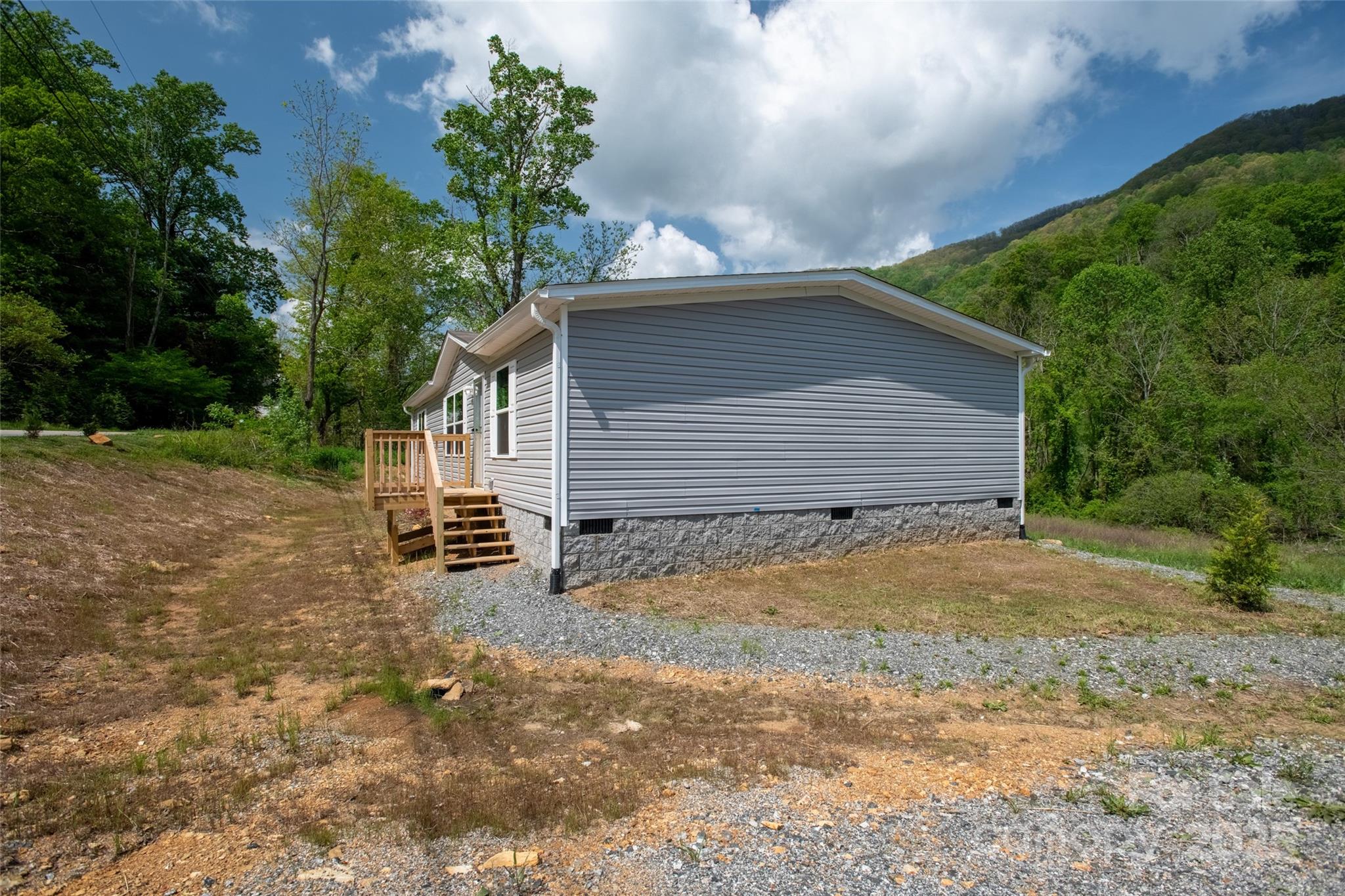 1455 Newfound Road Leicester, NC 28748 - Photo 39 of 47 a view of backyard of house