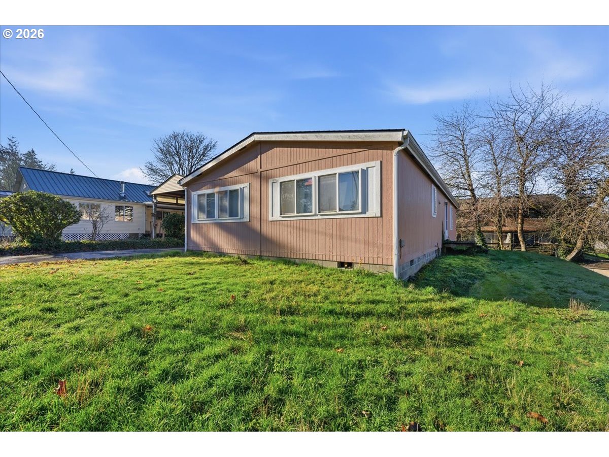 341 South 9th Street Kalama, WA 98625 - Photo 5 of 47