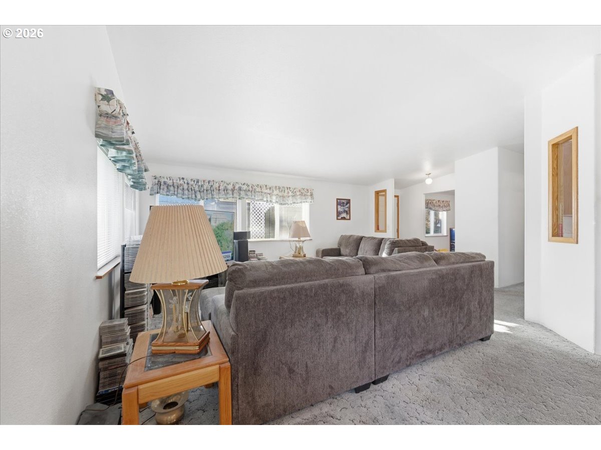 341 South 9th Street Kalama, WA 98625 - Photo 9 of 47