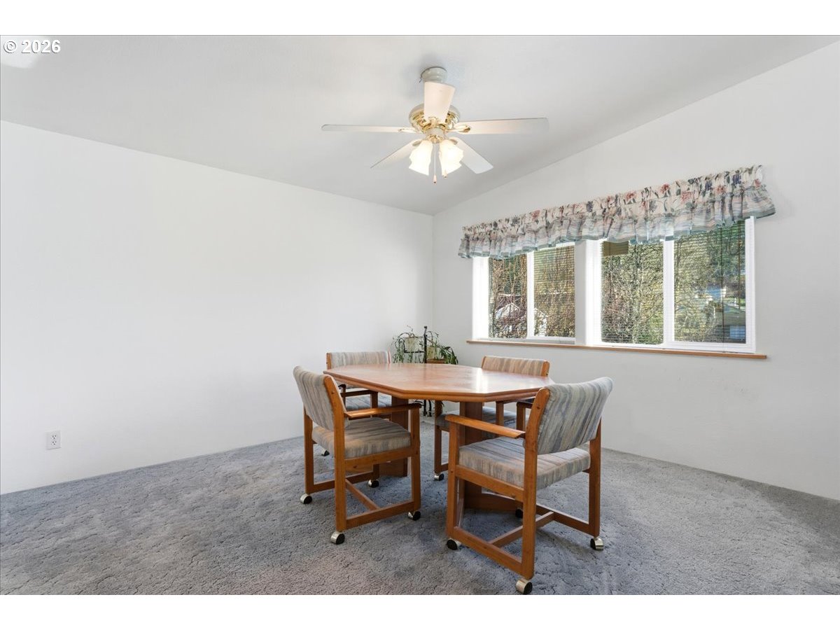 341 South 9th Street Kalama, WA 98625 - Photo 10 of 47